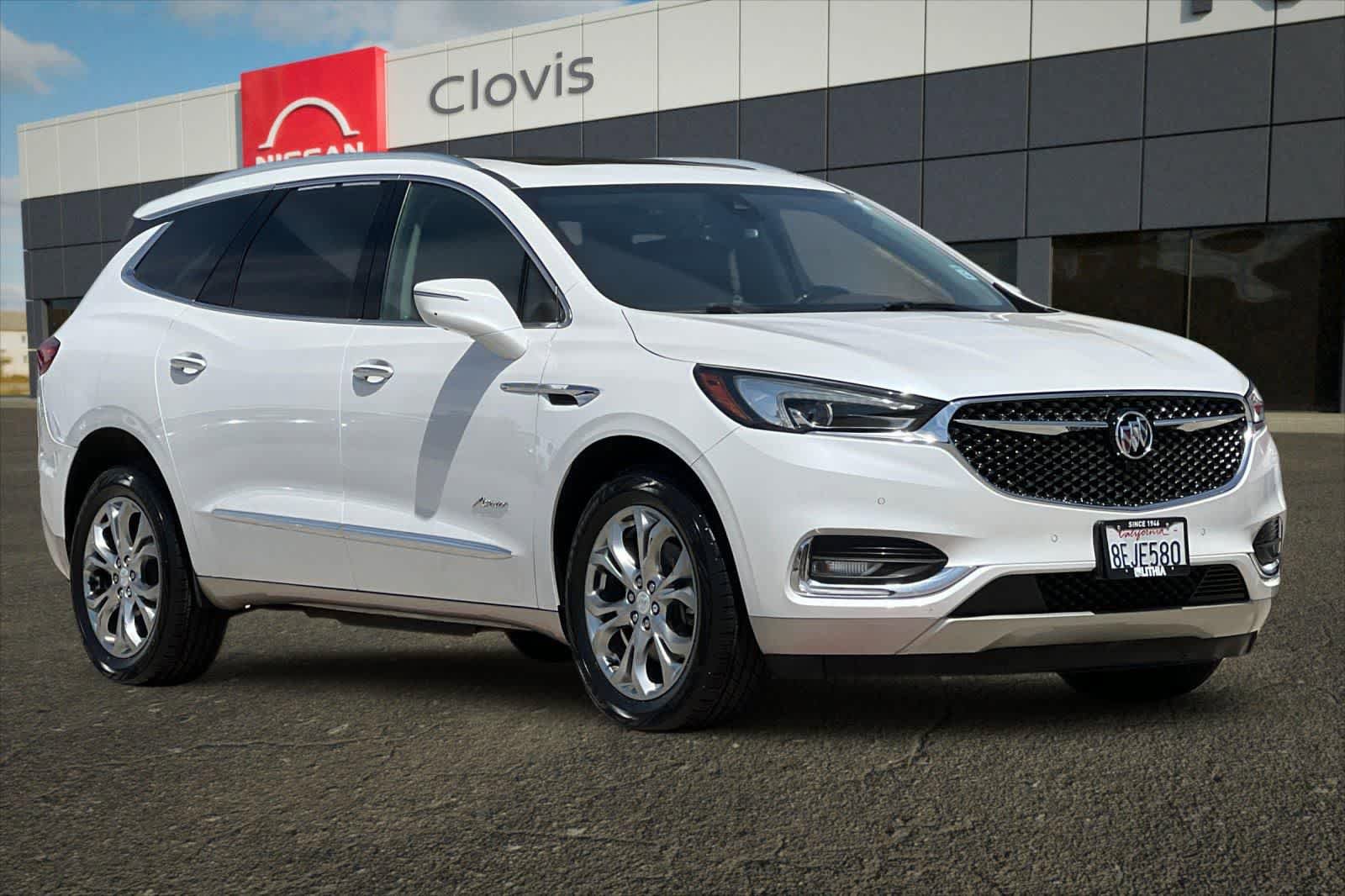 Used 2018 Buick Enclave Avenir w/ Avenir Technology Package AWD/4WD image 10