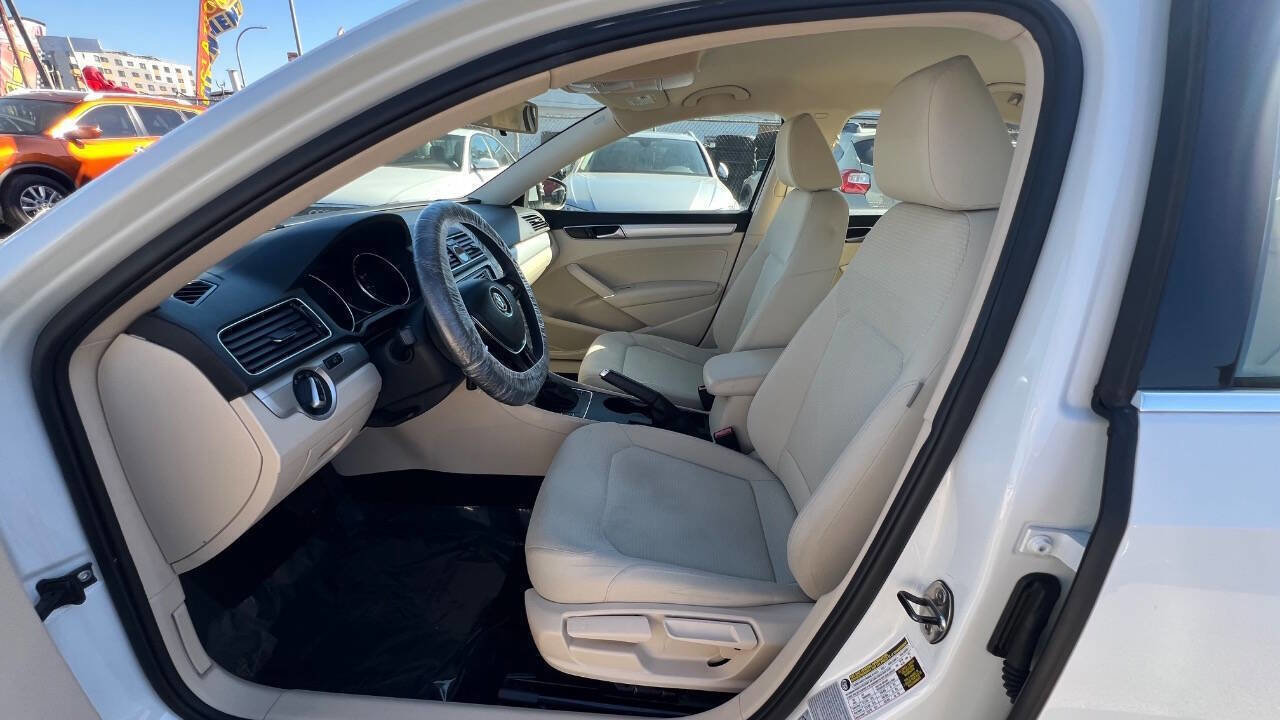 Used 2017 Volkswagen Passat 1.8T S image 15