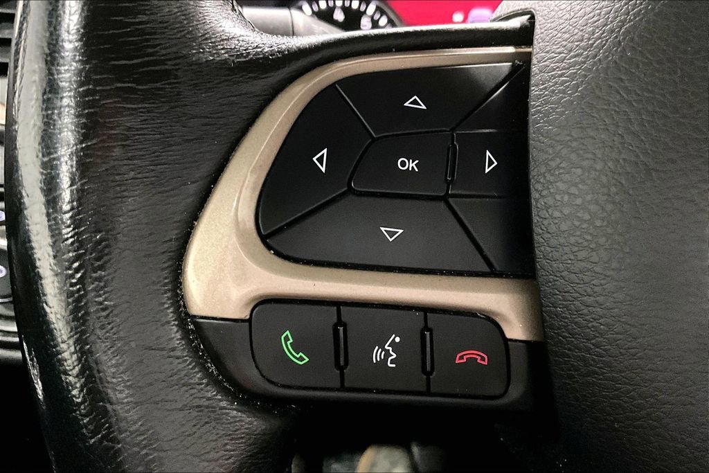 Used 2017 Jeep Renegade Latitude image 11