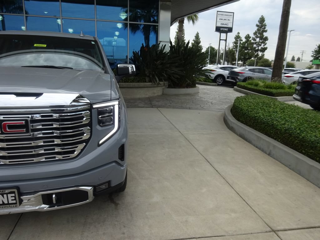 Certified 2025 GMC Sierra 1500 Denali w/ Denali Reserve Package AWD/4WD image 35