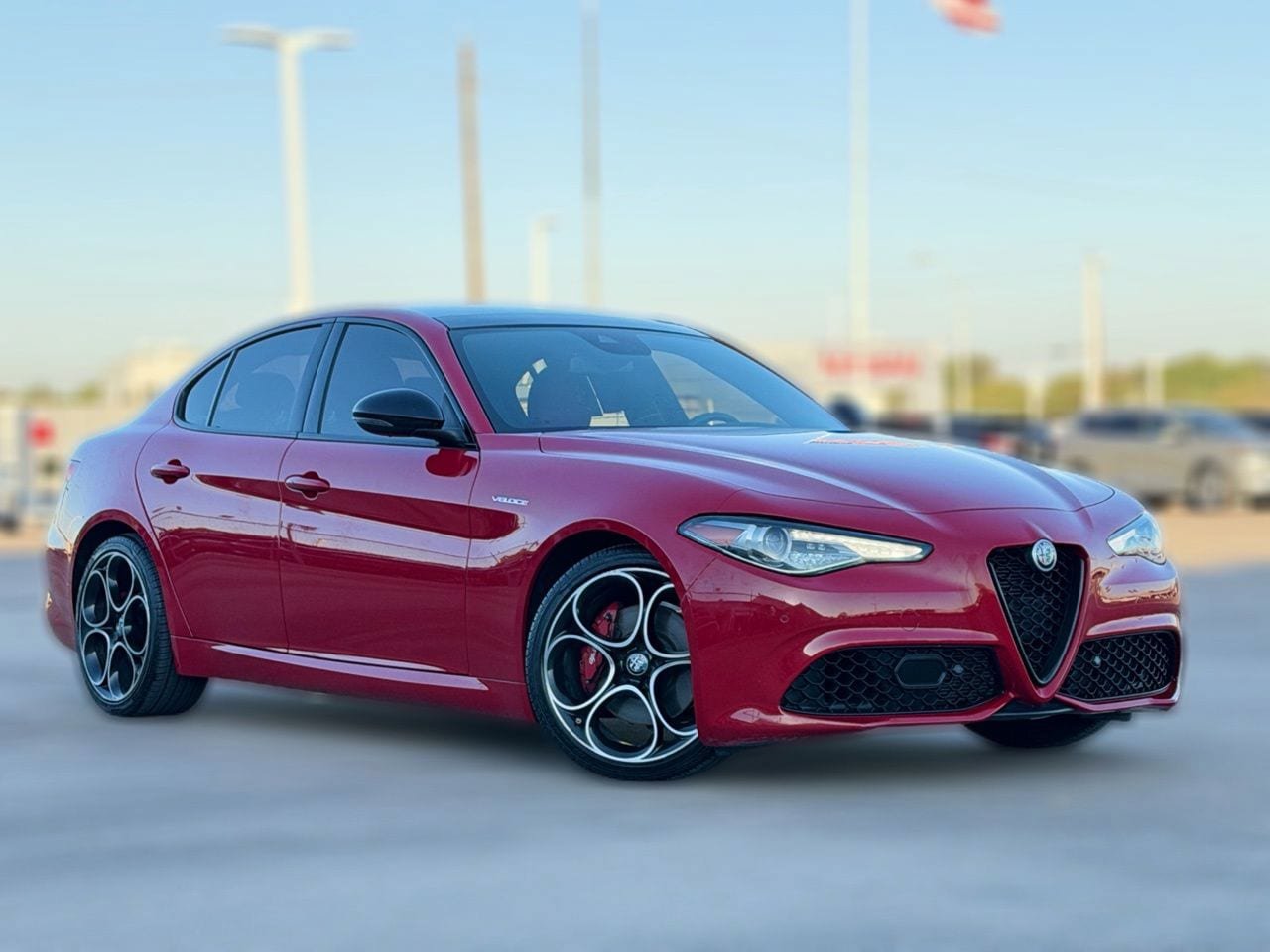 Used 2022 Alfa Romeo Giulia Veloce RWD image 2