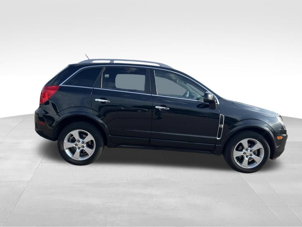 Used 2014 Chevrolet Captiva Sport LTZ FWD image 2