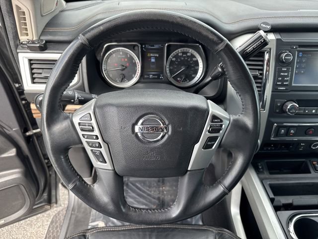 Used 2017 Nissan Titan SL image 23