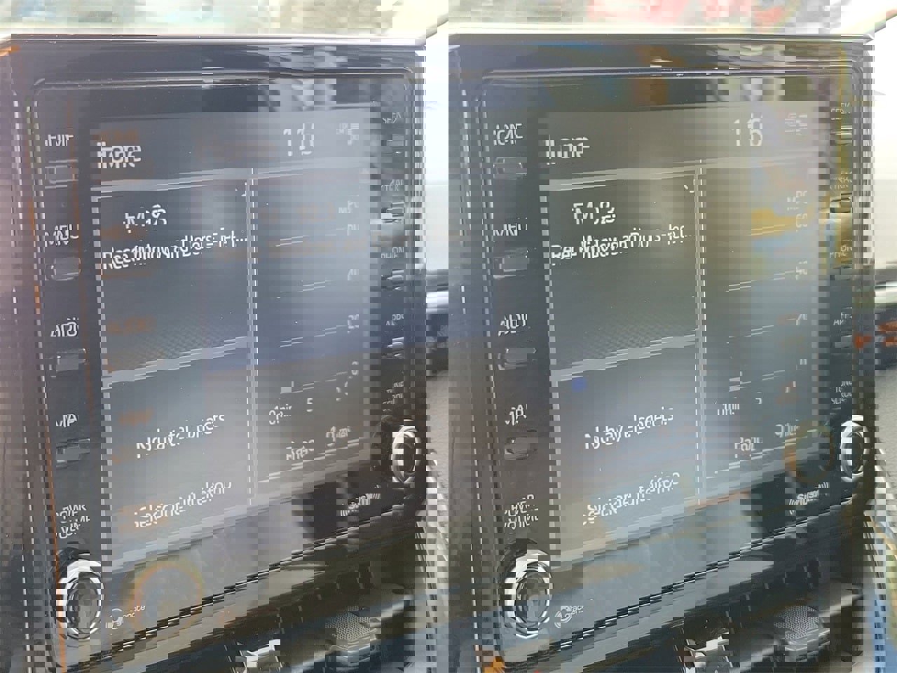 Used 2022 Toyota Corolla LE image 24