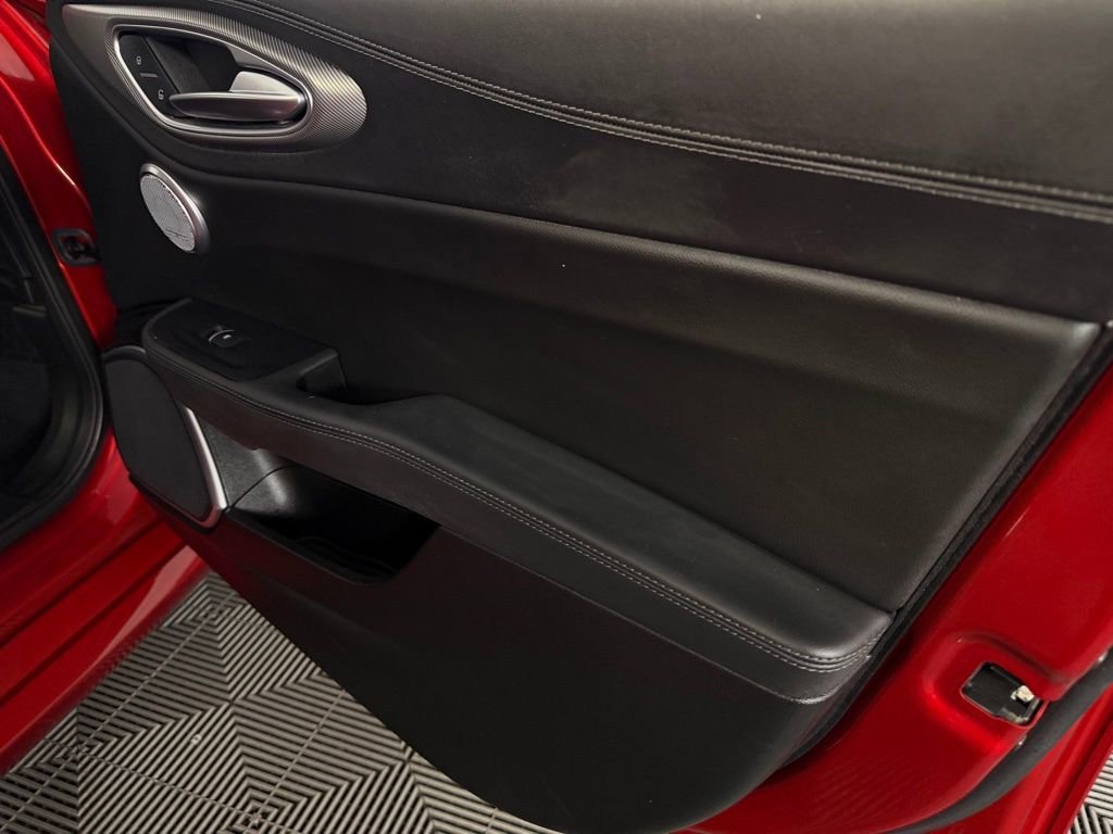 Used 2023 Alfa Romeo Giulia Veloce image 34