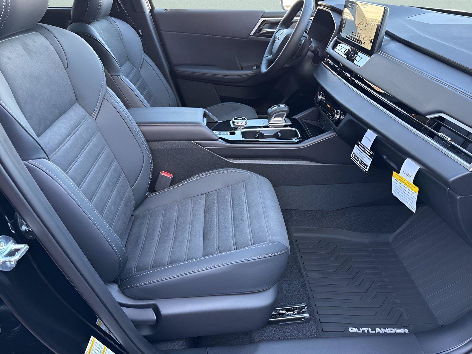 New 2026 Mitsubishi Outlander SE FWD image 24