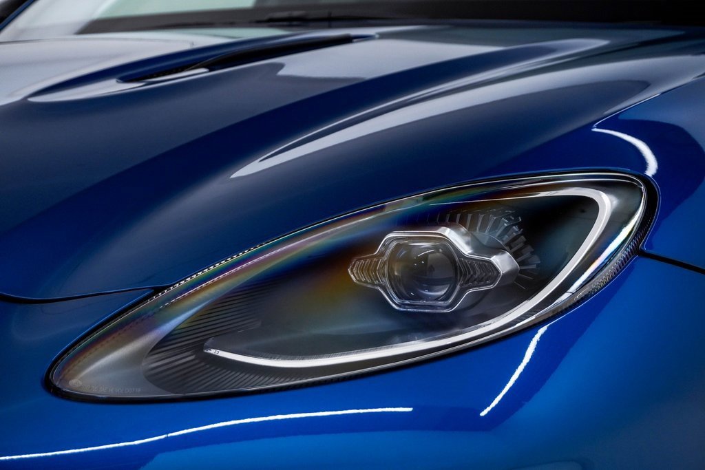 New 2025 Aston Martin DBX 707 image 6