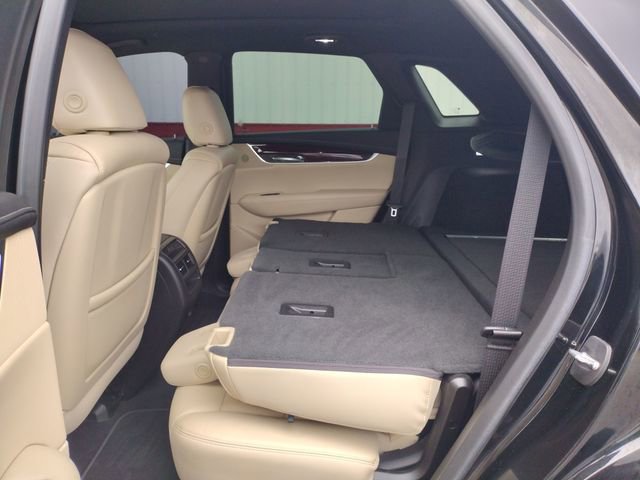 Used 2019 Cadillac XT5 Luxury image 38