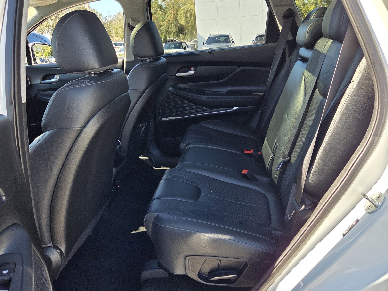 Used 2020 Hyundai Santa Fe Limited image 11