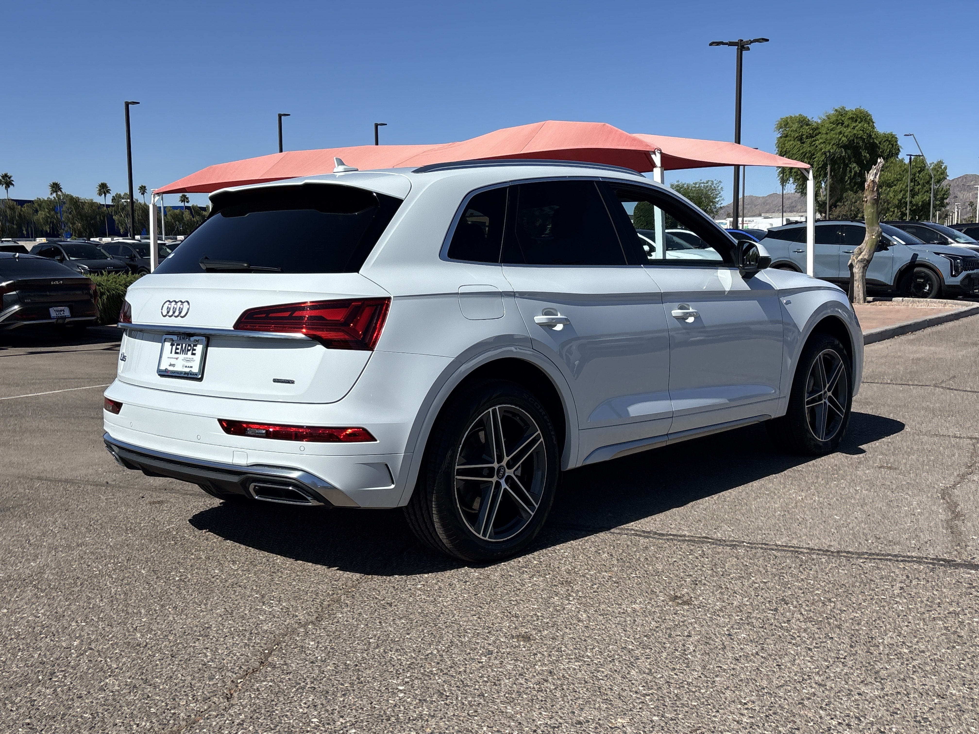 Used 2021 Audi Q5 e Premium Plus w/ Premium Plus Package AWD/4WD image 5
