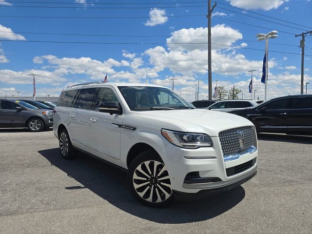 Used 2024 Lincoln Navigator L Reserve AWD/4WD image 1