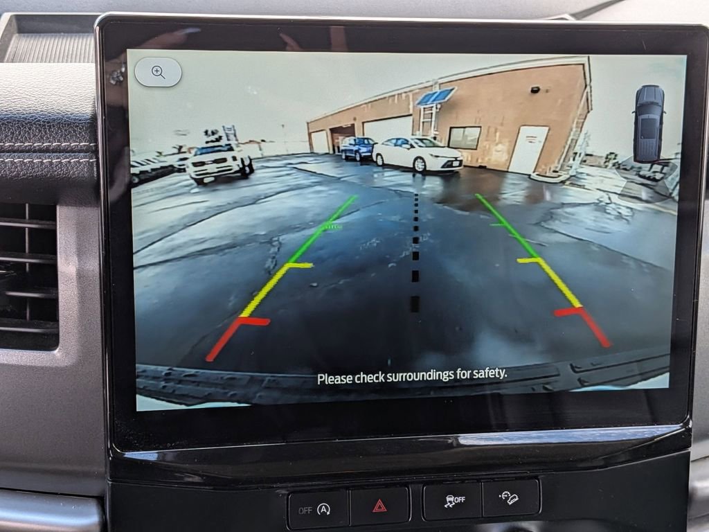 Used 2024 Ford Expedition XLT image 15