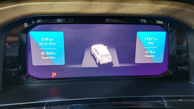 Used 2025 Volkswagen Atlas SE FWD image 14