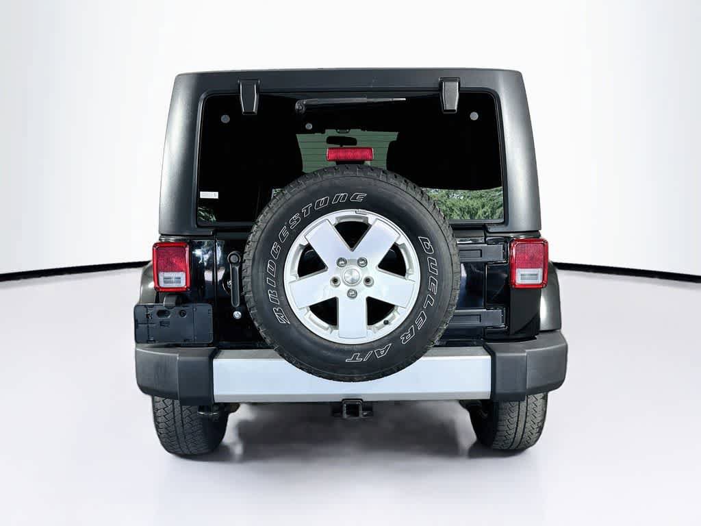 Used 2012 Jeep Wrangler Unlimited Sahara w/ Trailer Tow Group AWD/4WD image 5
