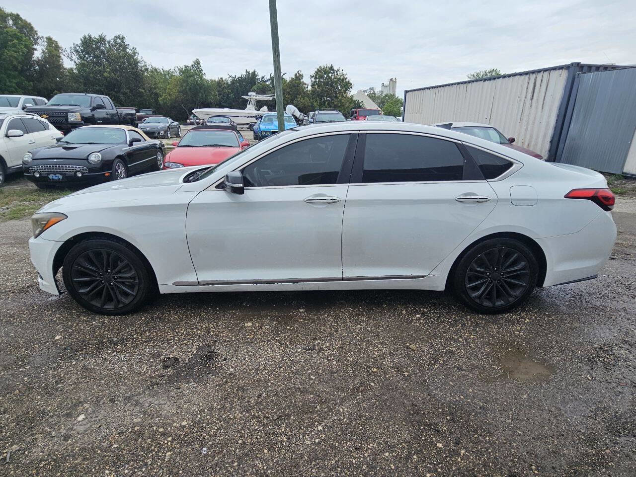 Used 2016 Hyundai Genesis 3.8 RWD image 4