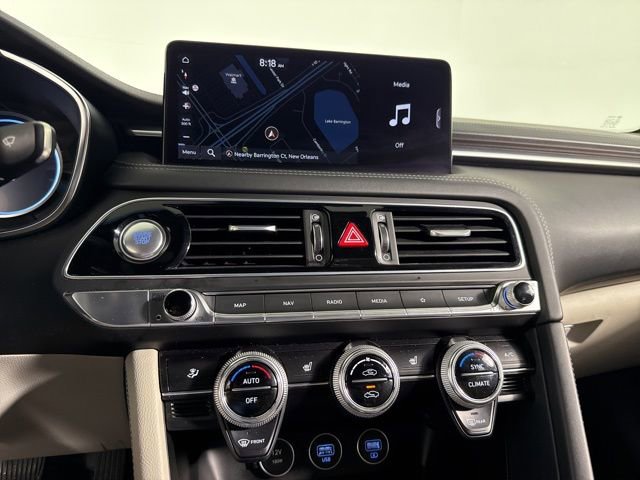 Used 2023 Genesis G70 2.0T image 25