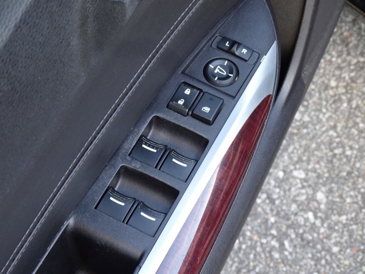Used 2015 Acura TLX w/ Technology Package FWD image 19