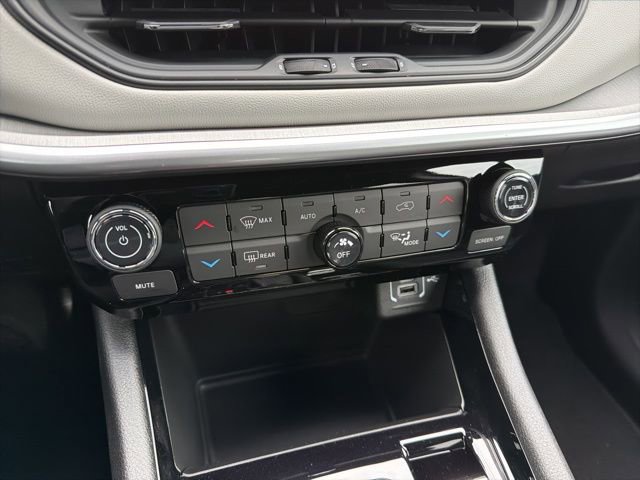 New 2026 Jeep Compass Limited image 14