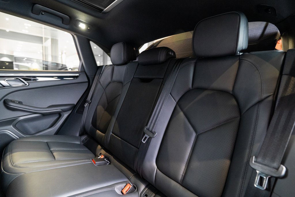 New 2026 Porsche Macan S image 35