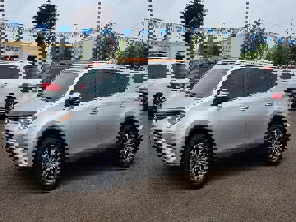 Used 2016 Toyota RAV4 XLE image 33