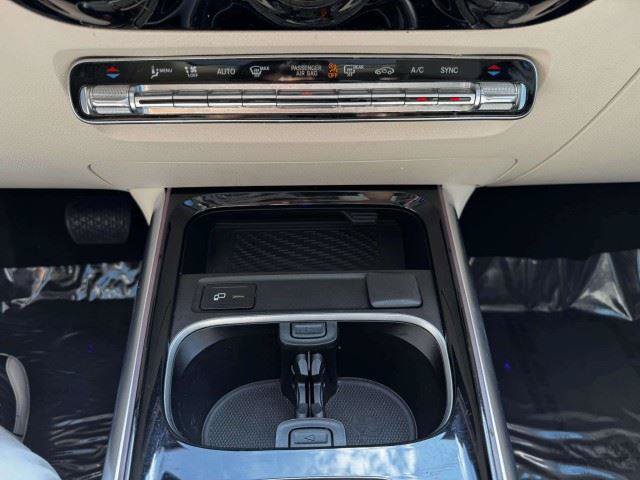 Used 2023 Mercedes-Benz GLA 250 w/ Premium Package image 30