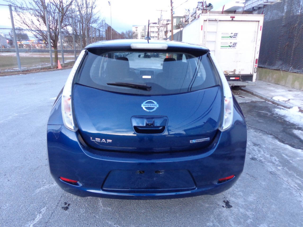 Used 2017 Nissan Leaf SV image 28