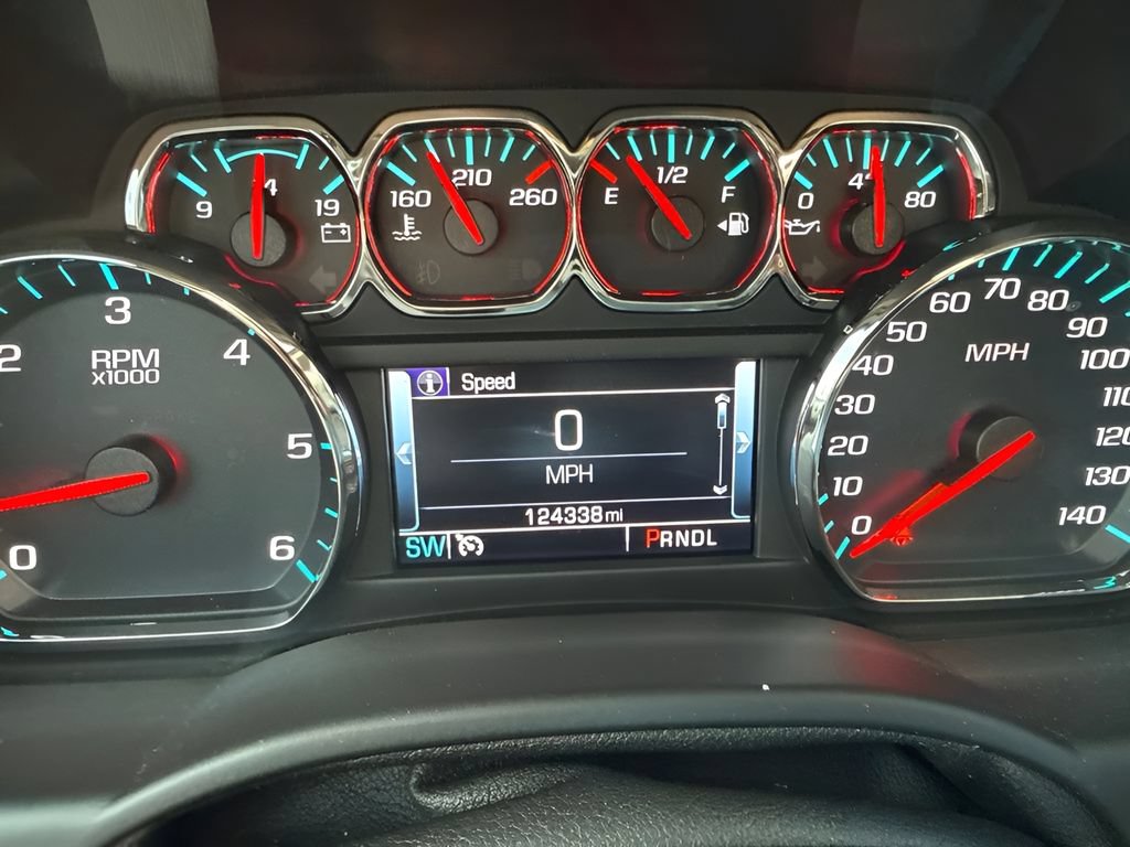Used 2018 Chevrolet Suburban Premier AWD/4WD image 31