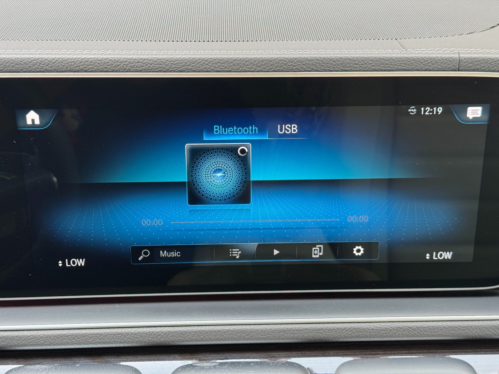 Used 2023 Mercedes-Benz GLS 450 4MATIC image 26
