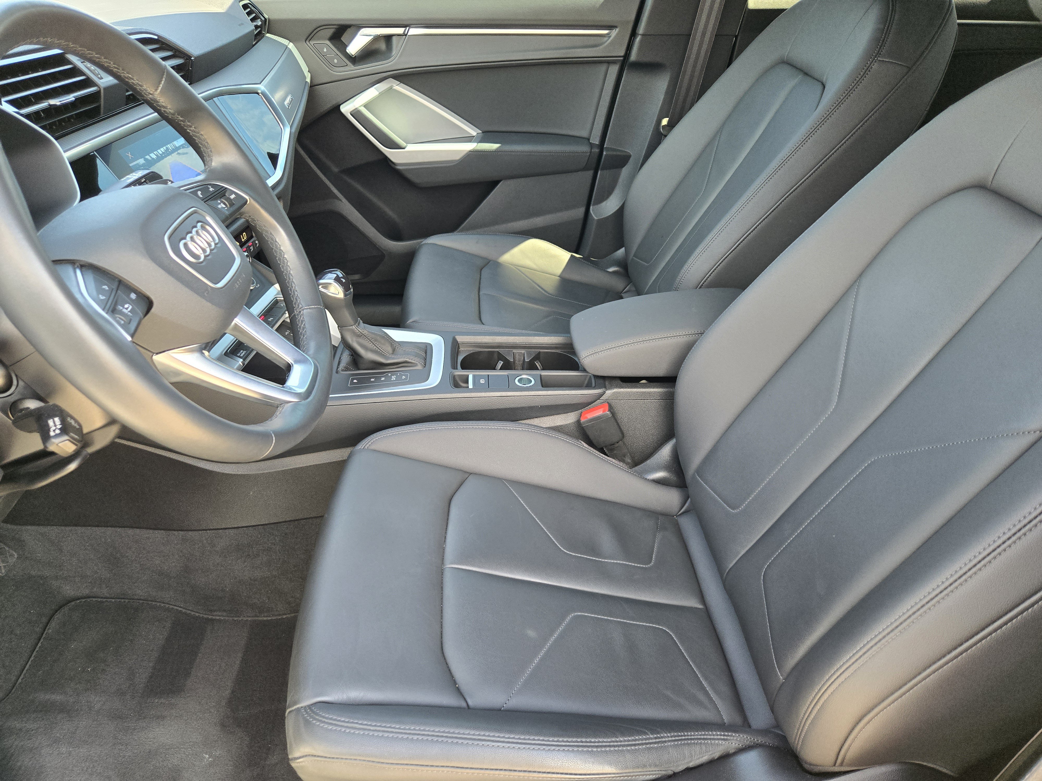 Used 2022 Audi Q3 2.0T Premium AWD/4WD image 19