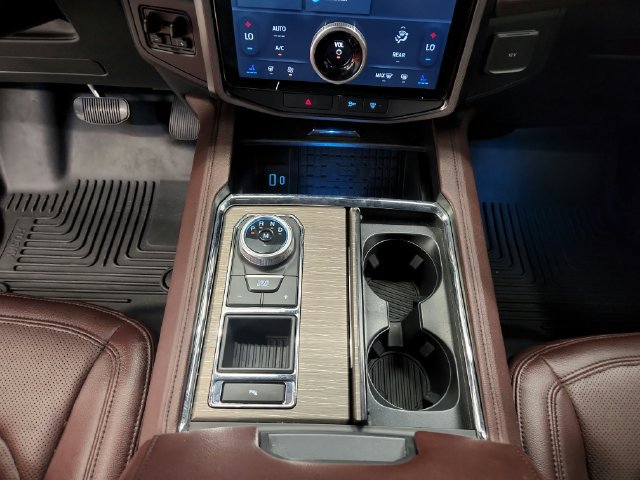 Used 2023 Ford Expedition Limited RWD image 34