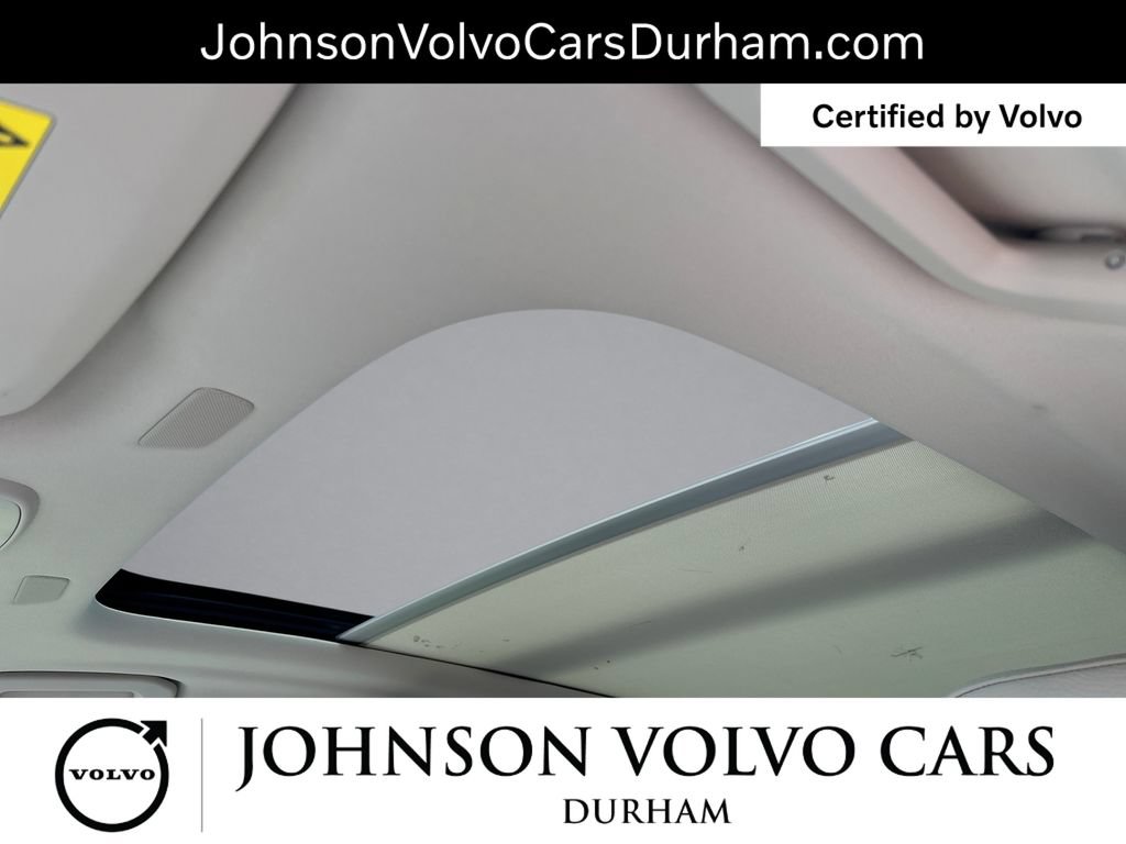 Used 2023 Volvo XC60 B5 Plus w/ Climate Package AWD/4WD image 17