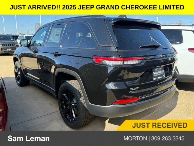 New 2025 Jeep Grand Cherokee Limited w/ Black Appearance Package image 13