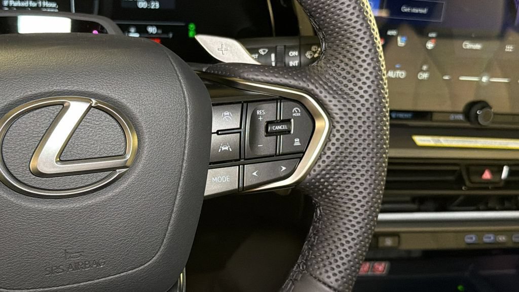 New 2026 Lexus TX 500h AWD image 18