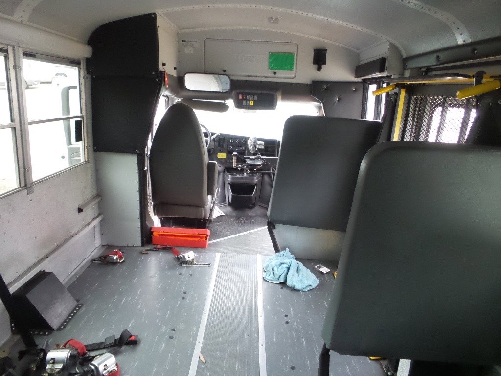 Used 2013 Chevrolet Express 3500 w/ School Bus Package image 31