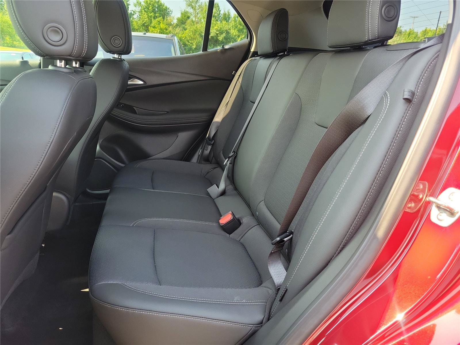 Used 2024 Buick Encore GX Preferred FWD image 11