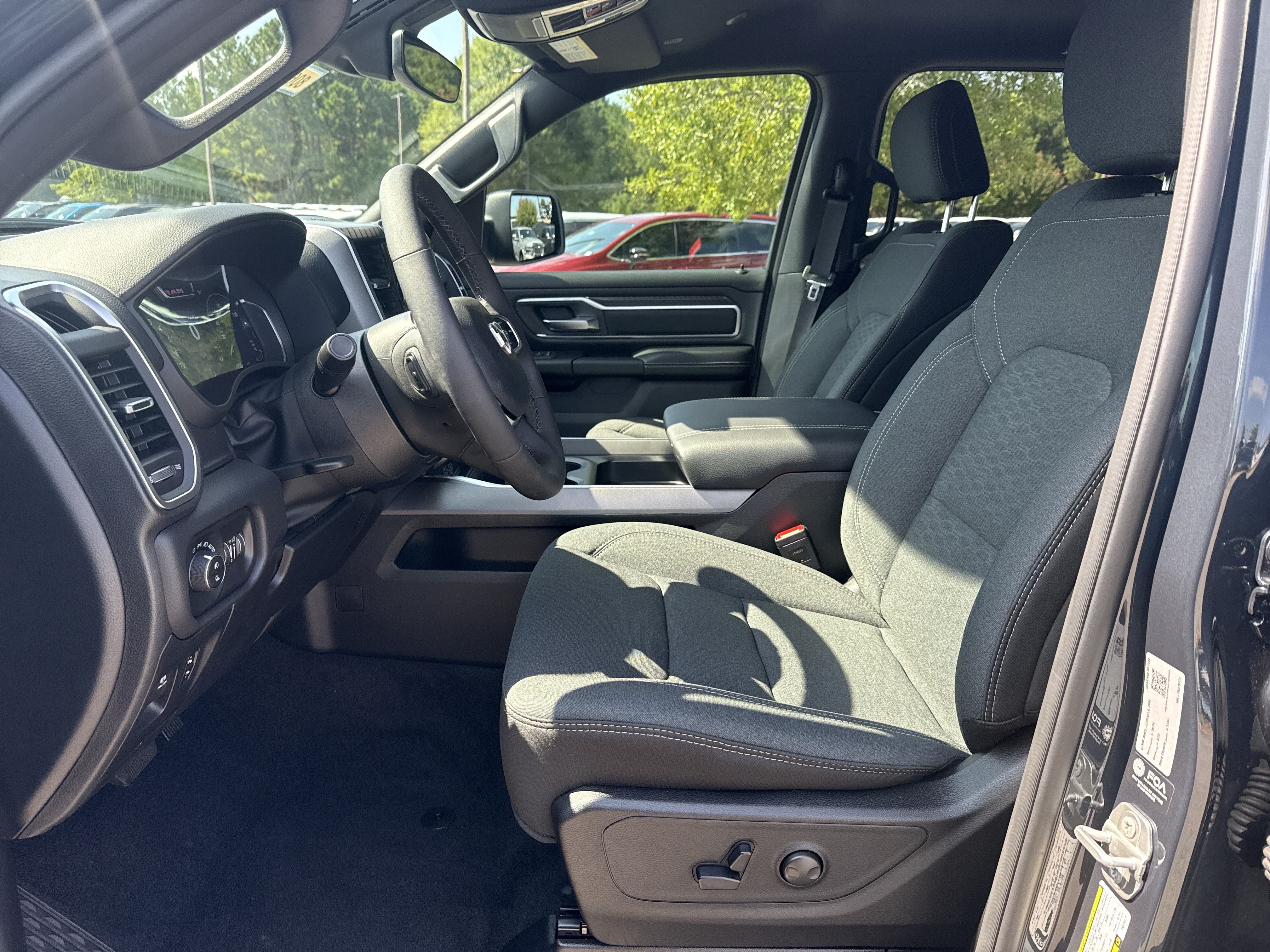 New 2026 RAM 1500 Big Horn AWD/4WD image 9