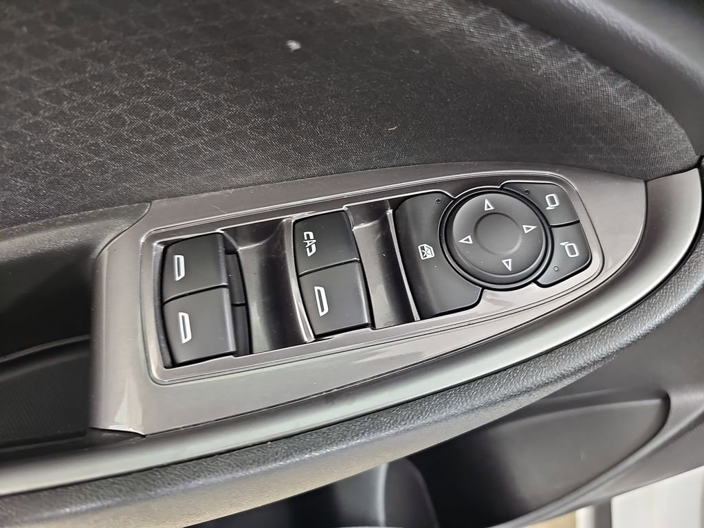 Used 2022 Chevrolet Malibu LT image 31