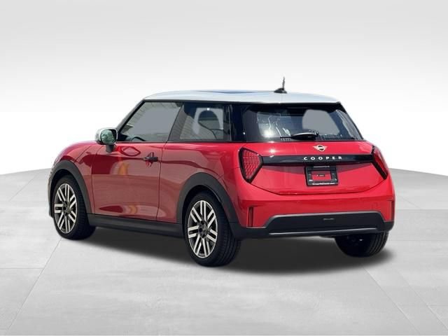 Used 2026 MINI Cooper 2-Door Hardtop FWD image 7