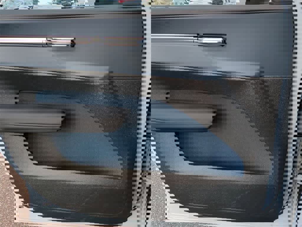 New 2025 Volvo EX30 Plus w/ Climate Package image 22