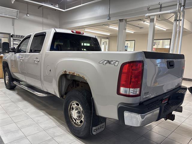 Used 2007 GMC Sierra 2500 SLT w/ Convenience Package AWD/4WD image 2