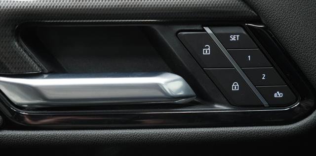 Used 2025 GMC Sierra 1500 AT4 image 43