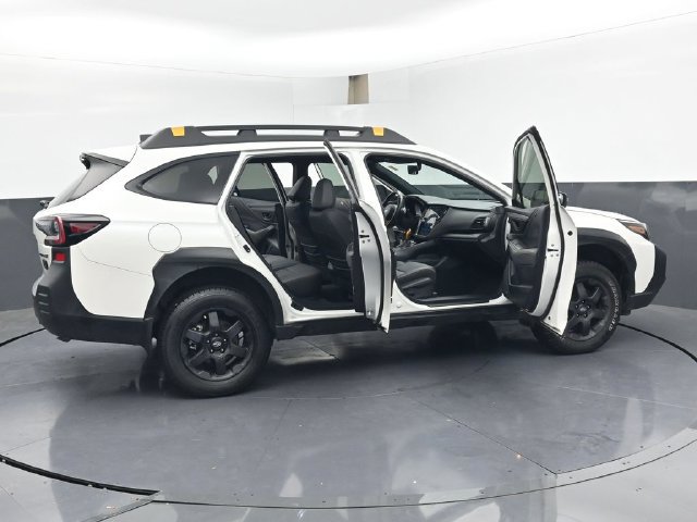 Used 2025 Subaru Outback Wilderness AWD/4WD image 49