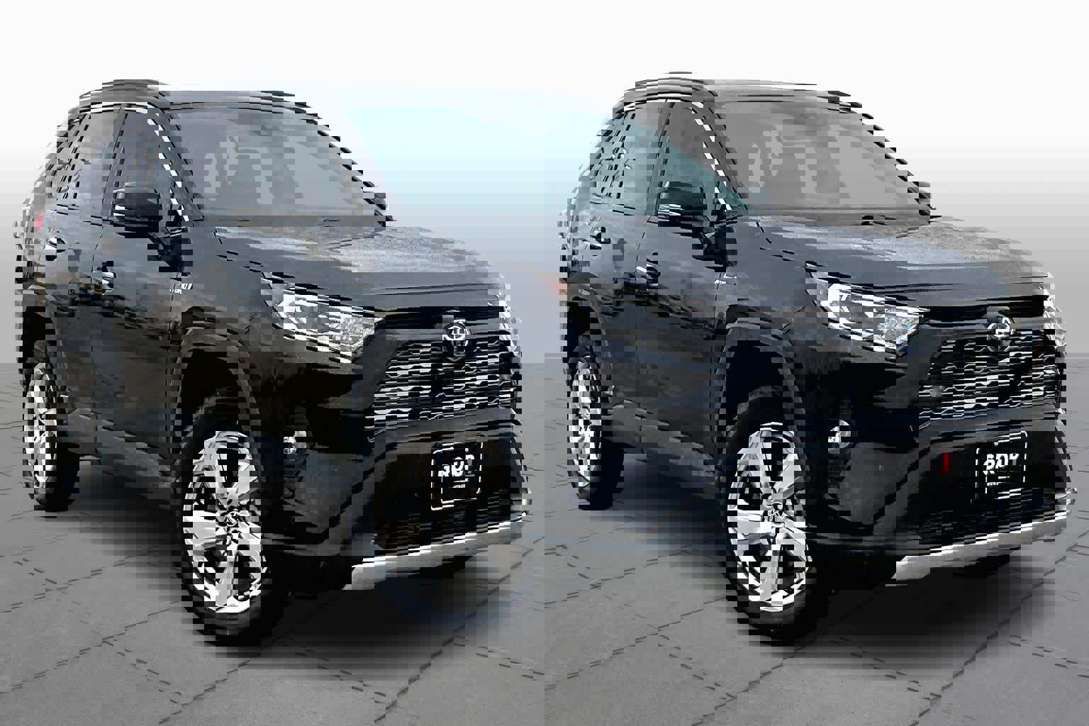 Used 2021 Toyota RAV4 Limited image 3