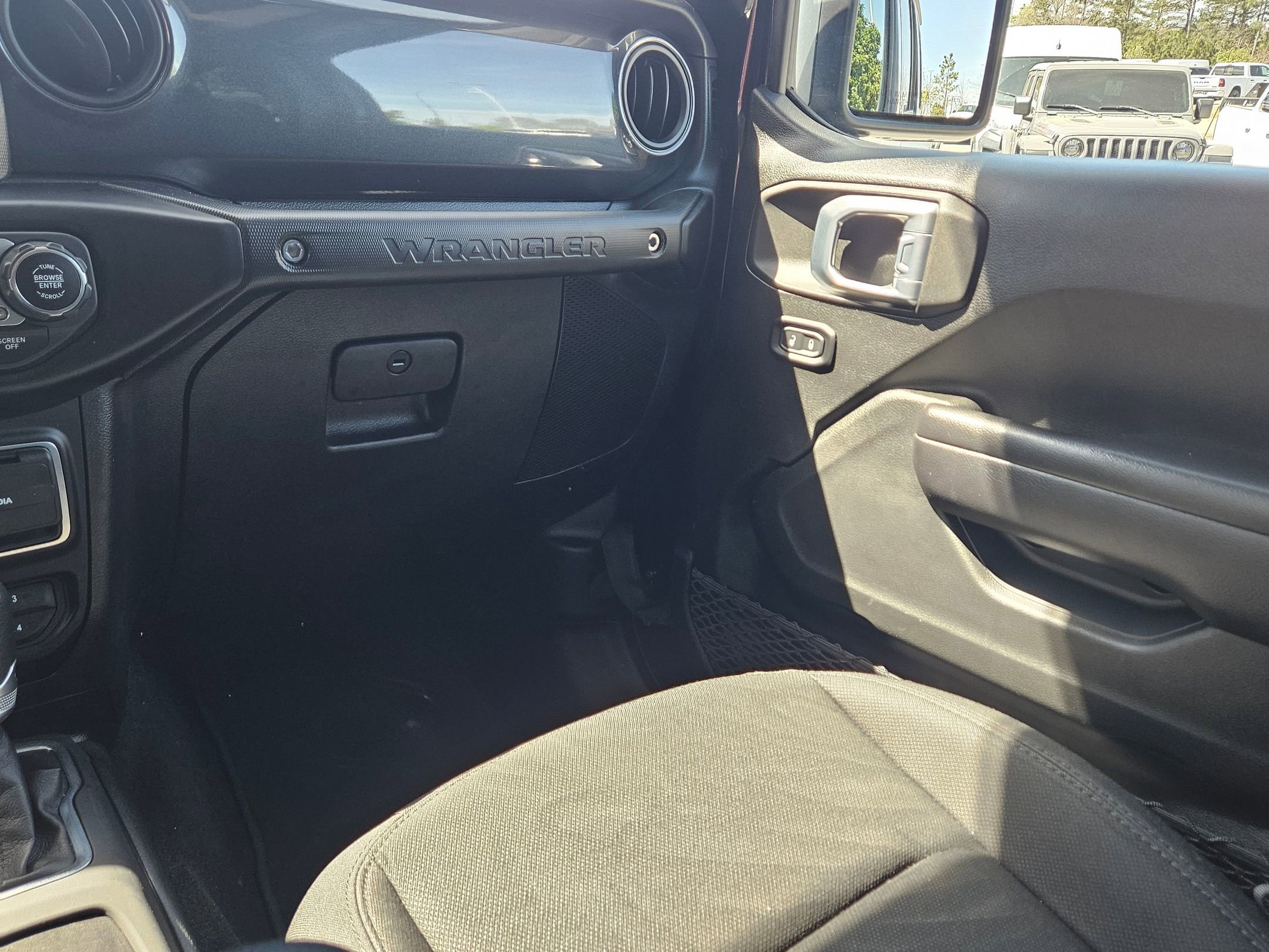 Used 2021 Jeep Wrangler Unlimited Sport image 11