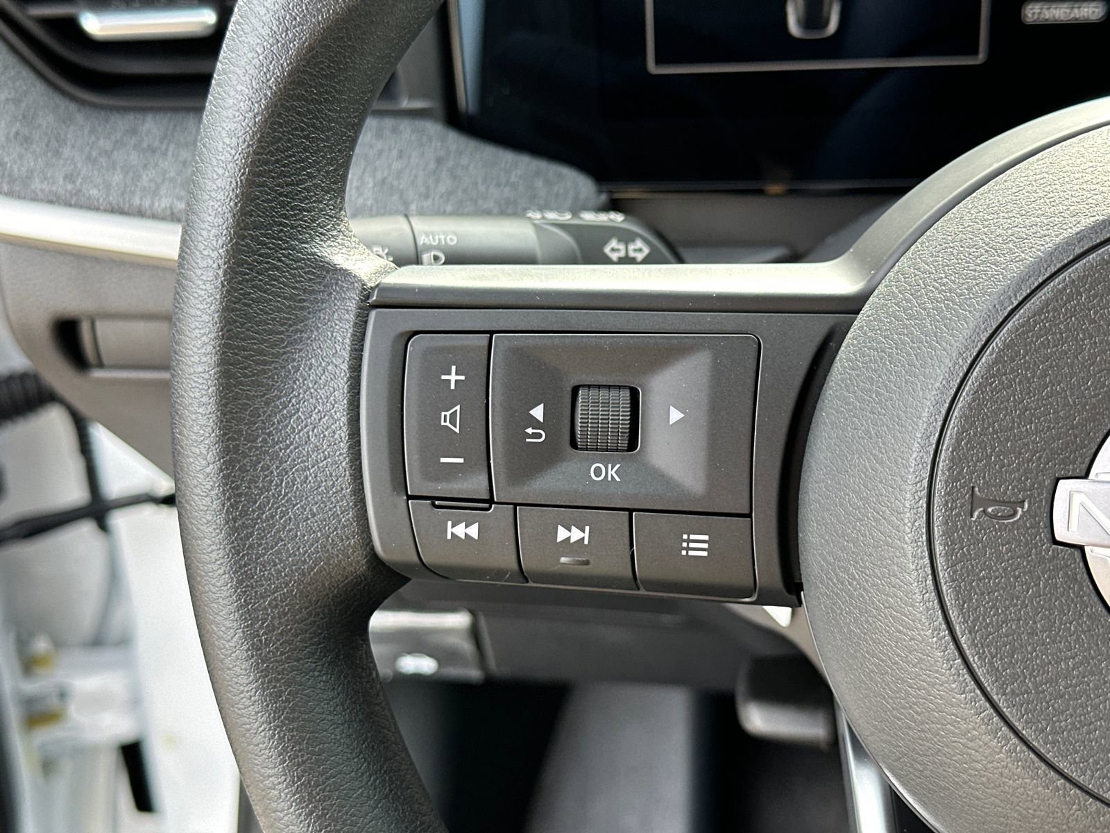 New 2026 Nissan Kicks S image 25