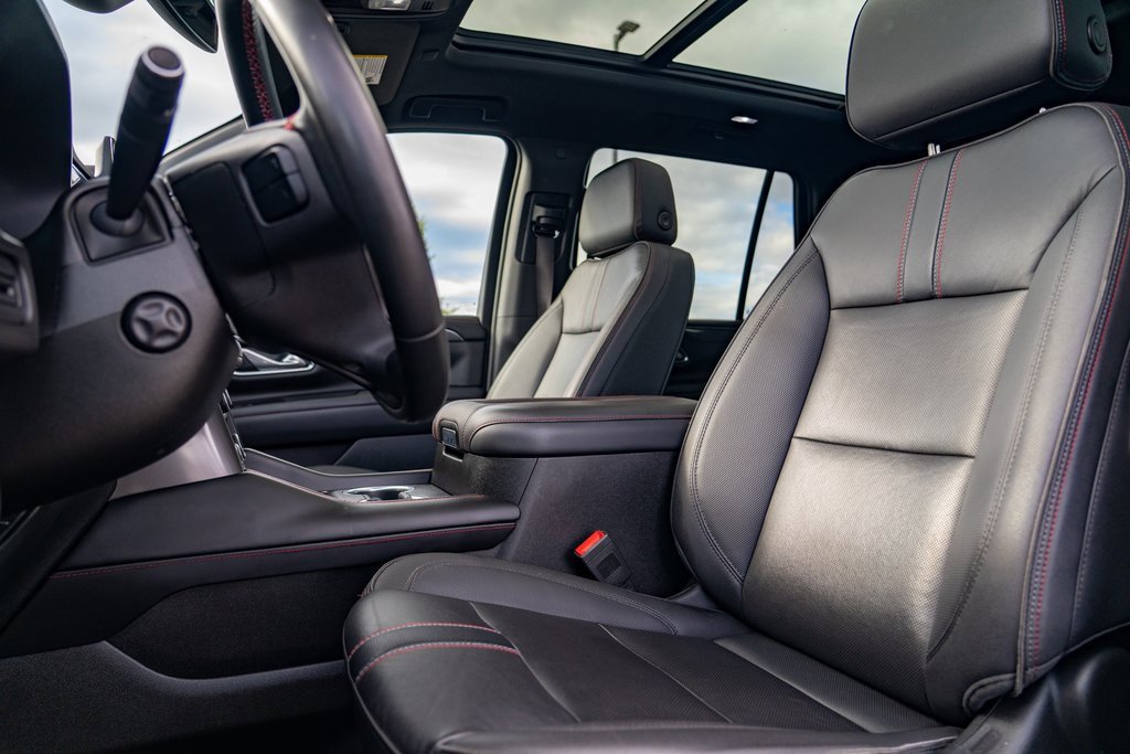 Used 2023 Chevrolet Tahoe RST image 13