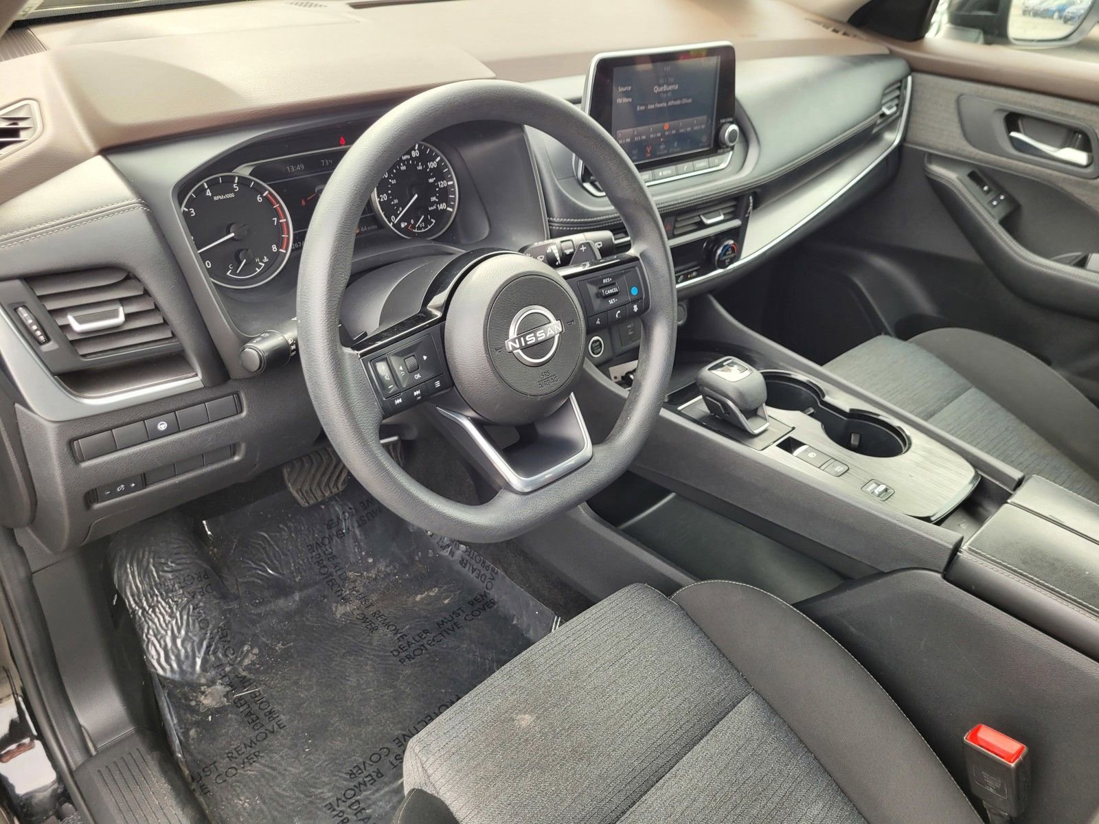 Used 2023 Nissan Rogue SV image 14