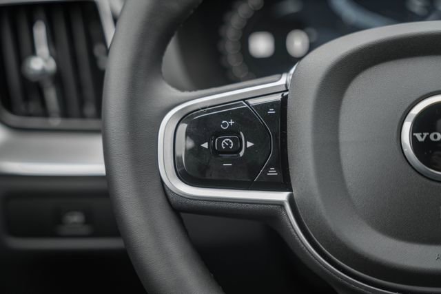 New 2026 Volvo XC60 B5 Ultra w/ Protection Package Premier image 31