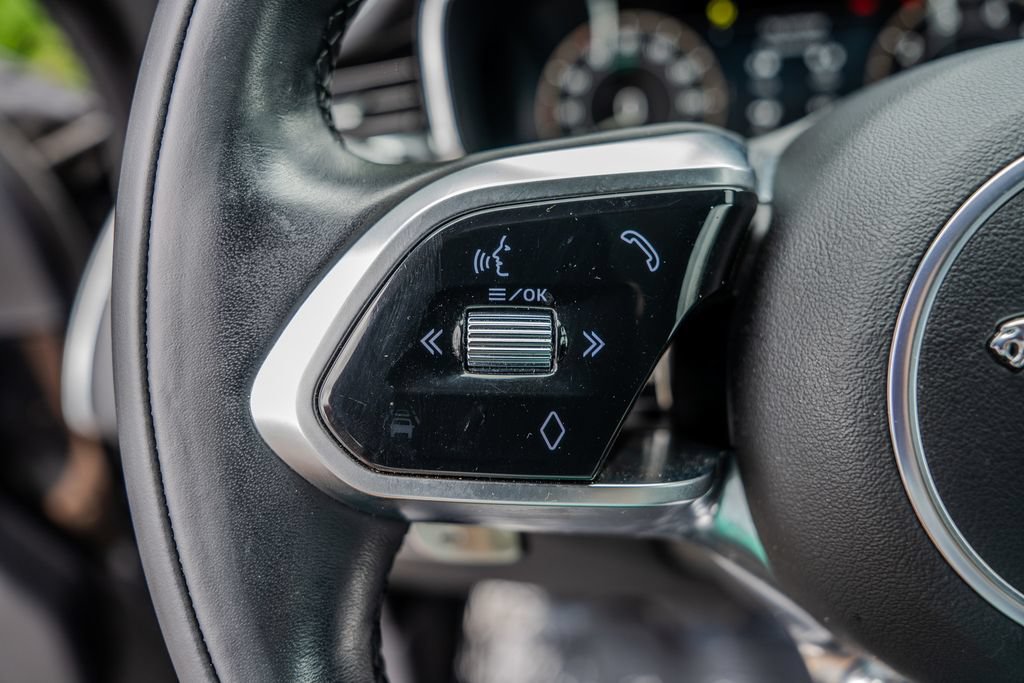 Used 2024 Jaguar F-PACE R-Dynamic S AWD/4WD image 6