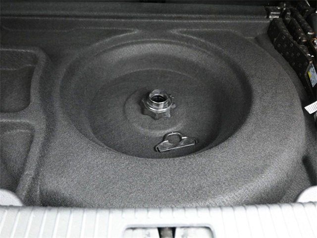 Used 2023 Volkswagen Atlas SE image 12